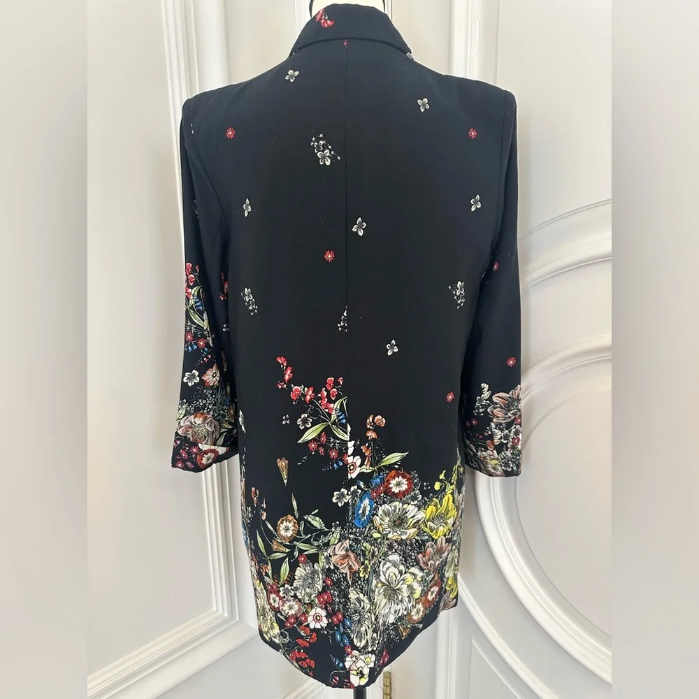 Beulah Black Floral Rolled Up Sleeve Blazer (Size Medium) - Picture 5 of 7